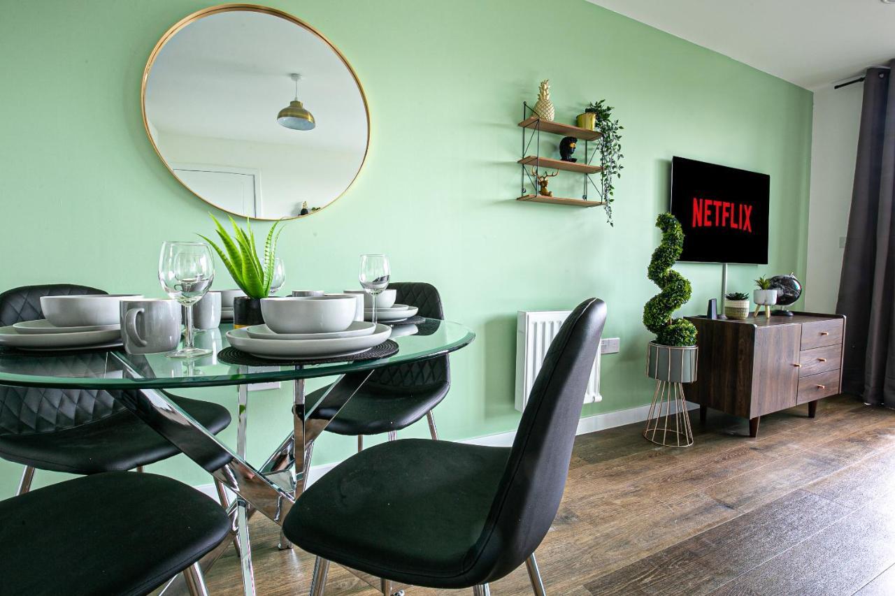 Penthouse Apartment - City Centre - Secure Parking, Balcony, Self-Check-In, Fast Wifi And Smart Tv With Netflix By Yoko Property Milton Keynes Eksteriør billede