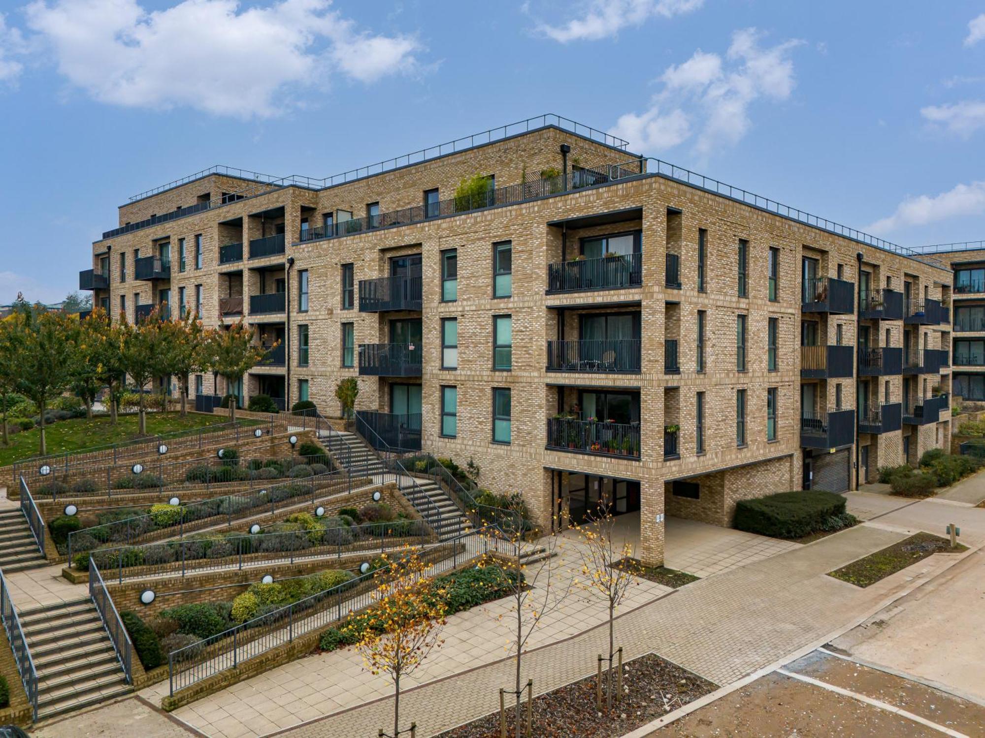 Penthouse Apartment - City Centre - Secure Parking, Balcony, Self-Check-In, Fast Wifi And Smart Tv With Netflix By Yoko Property Milton Keynes Eksteriør billede