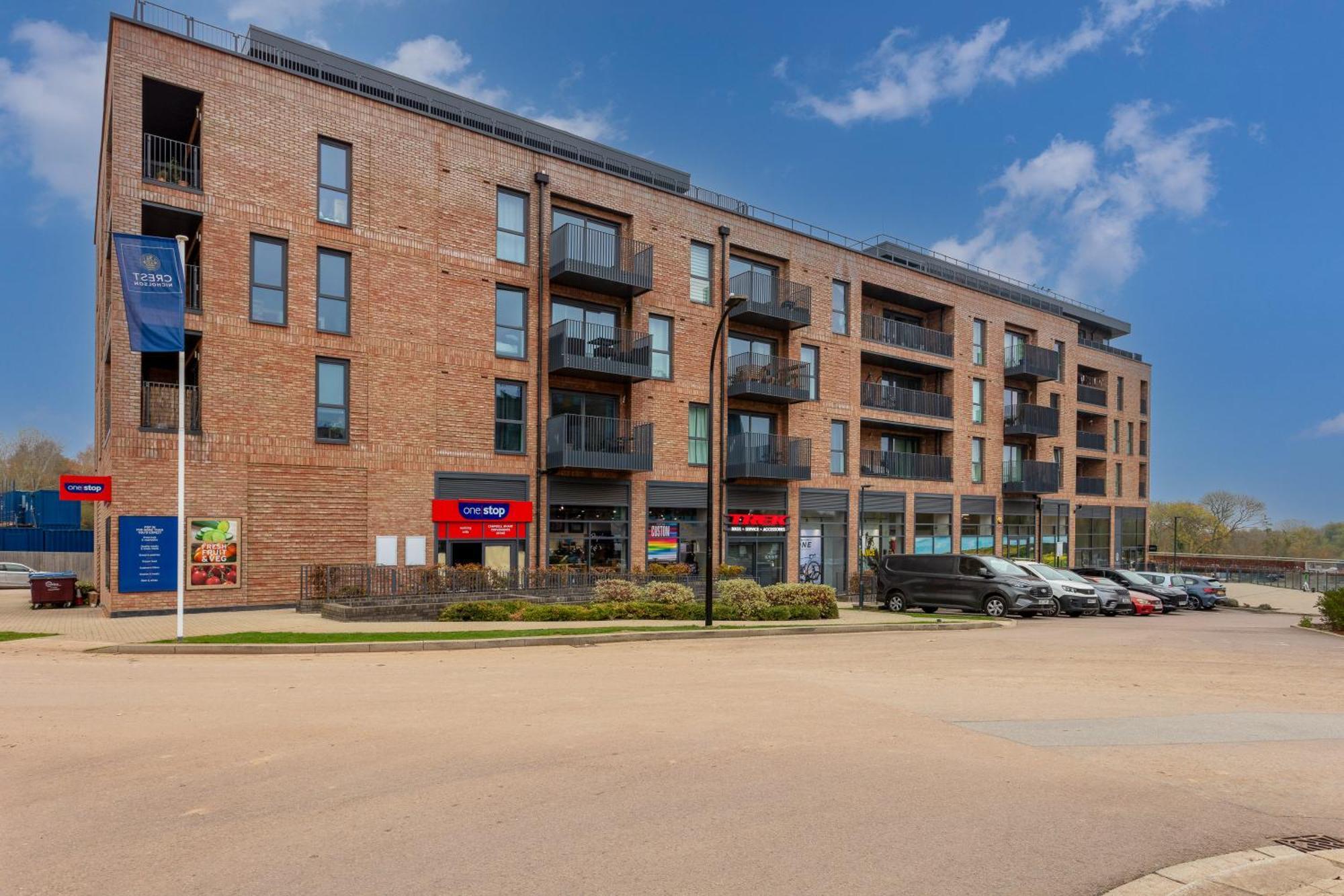 Penthouse Apartment - City Centre - Secure Parking, Balcony, Self-Check-In, Fast Wifi And Smart Tv With Netflix By Yoko Property Milton Keynes Eksteriør billede