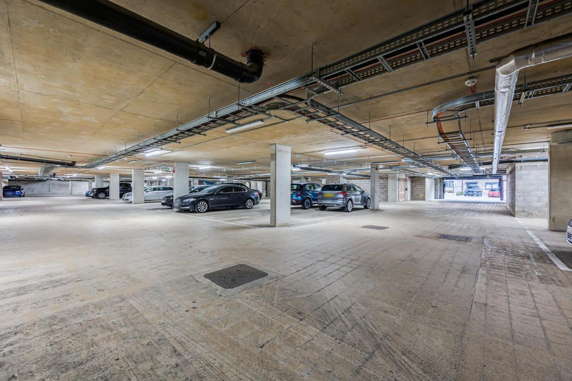 Penthouse Apartment - City Centre - Secure Parking, Balcony, Self-Check-In, Fast Wifi And Smart Tv With Netflix By Yoko Property Milton Keynes Eksteriør billede