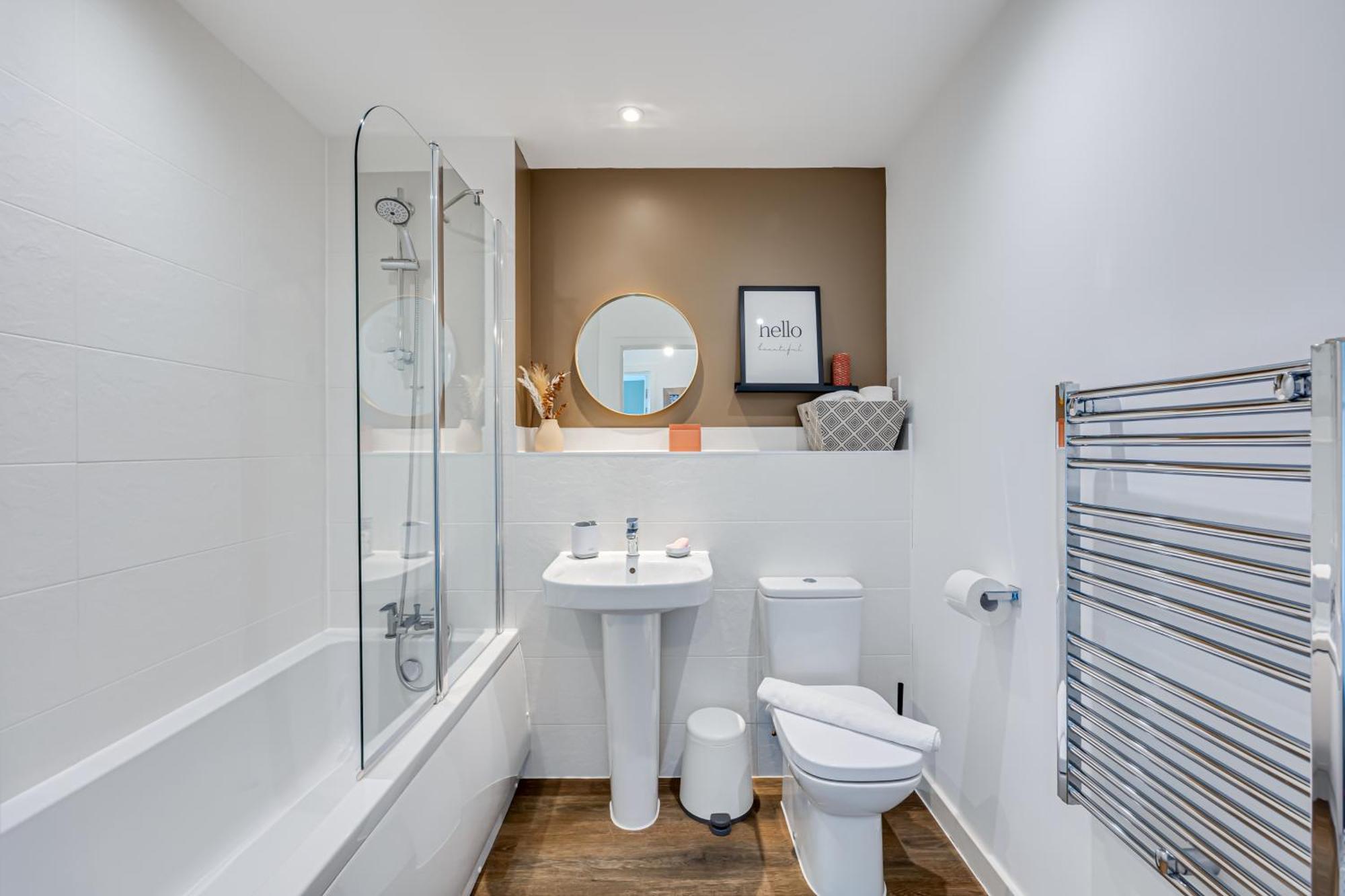 Penthouse Apartment - City Centre - Secure Parking, Balcony, Self-Check-In, Fast Wifi And Smart Tv With Netflix By Yoko Property Milton Keynes Eksteriør billede